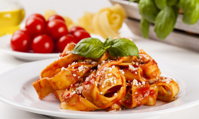fettuccine al forno con mozzarella