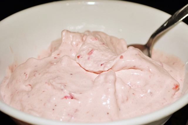 La mousse di fragole con la ricetta per il Bimby