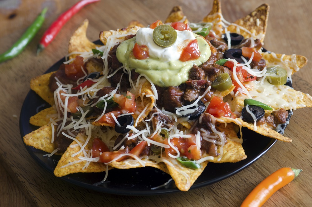 Come fare i nachos con carne e formaggio con la ricetta originale