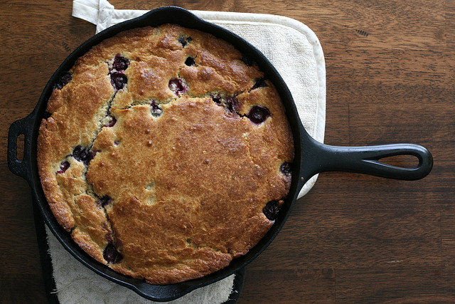 La torta ai mirtilli da preparare con il Bimby per la colazione