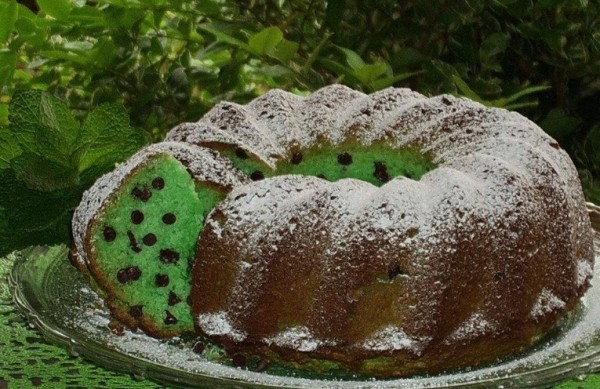 Ciambellone cocco e menta: la ricetta golosa di Cotto e Mangiato