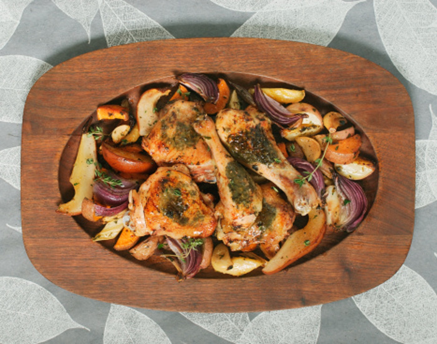 Coscette di pollo al limone con dragoncello e verdure: la ricetta sfiziosa