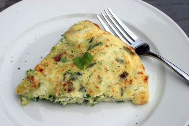 La frittata di zucchine e patate con la ricetta per il Bimby