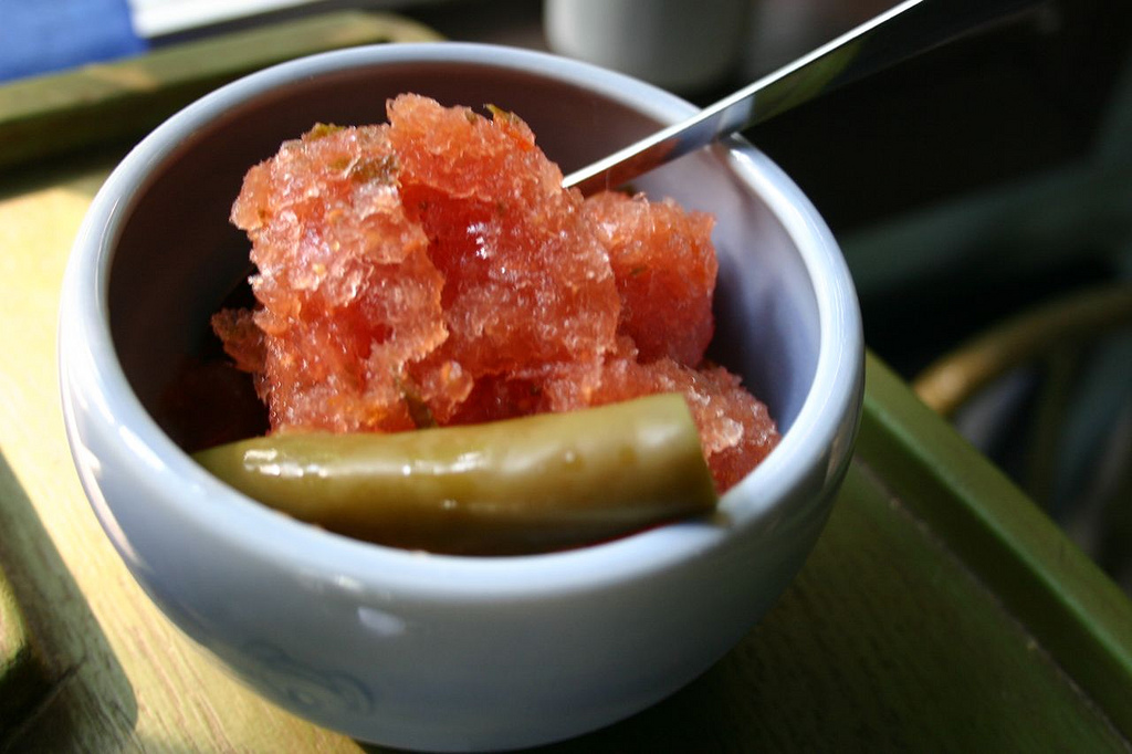 Come fare il gelato salato al pomodoro per stupire tutti