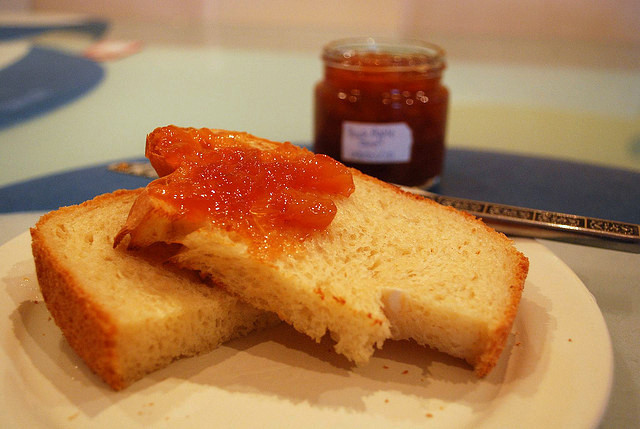 La marmellata di pesche senza zucchero da preparare con il Bimby