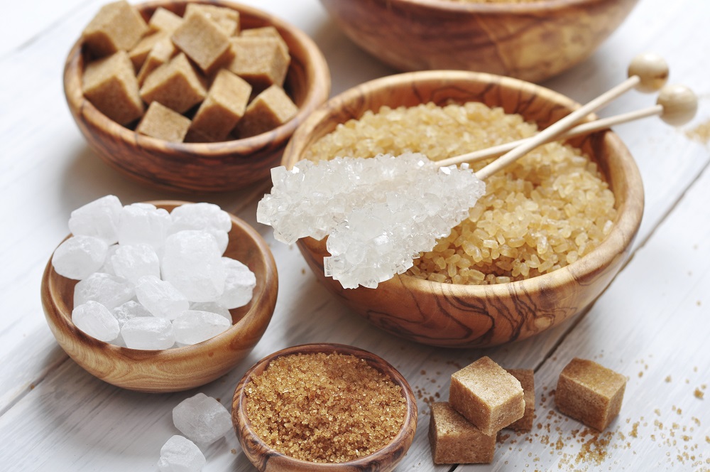 Sostituire lo zucchero: quali sono le alternative e in quali dosi