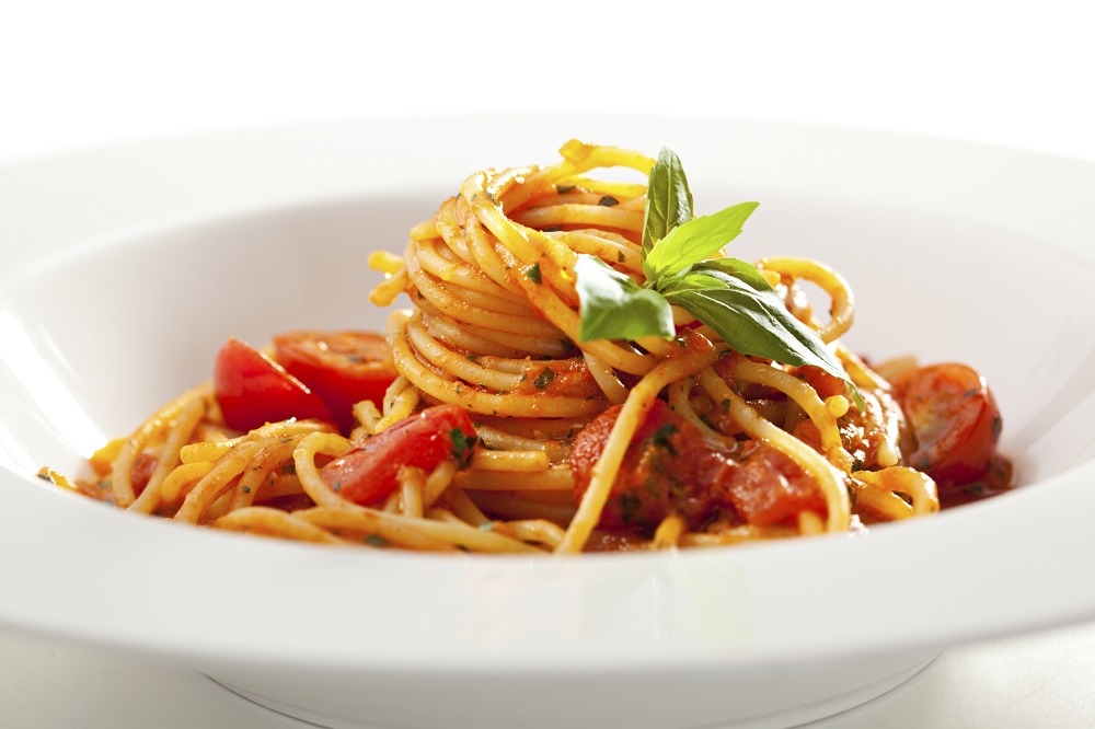 Gli spaghetti con pomodori secchi per un primo estivo