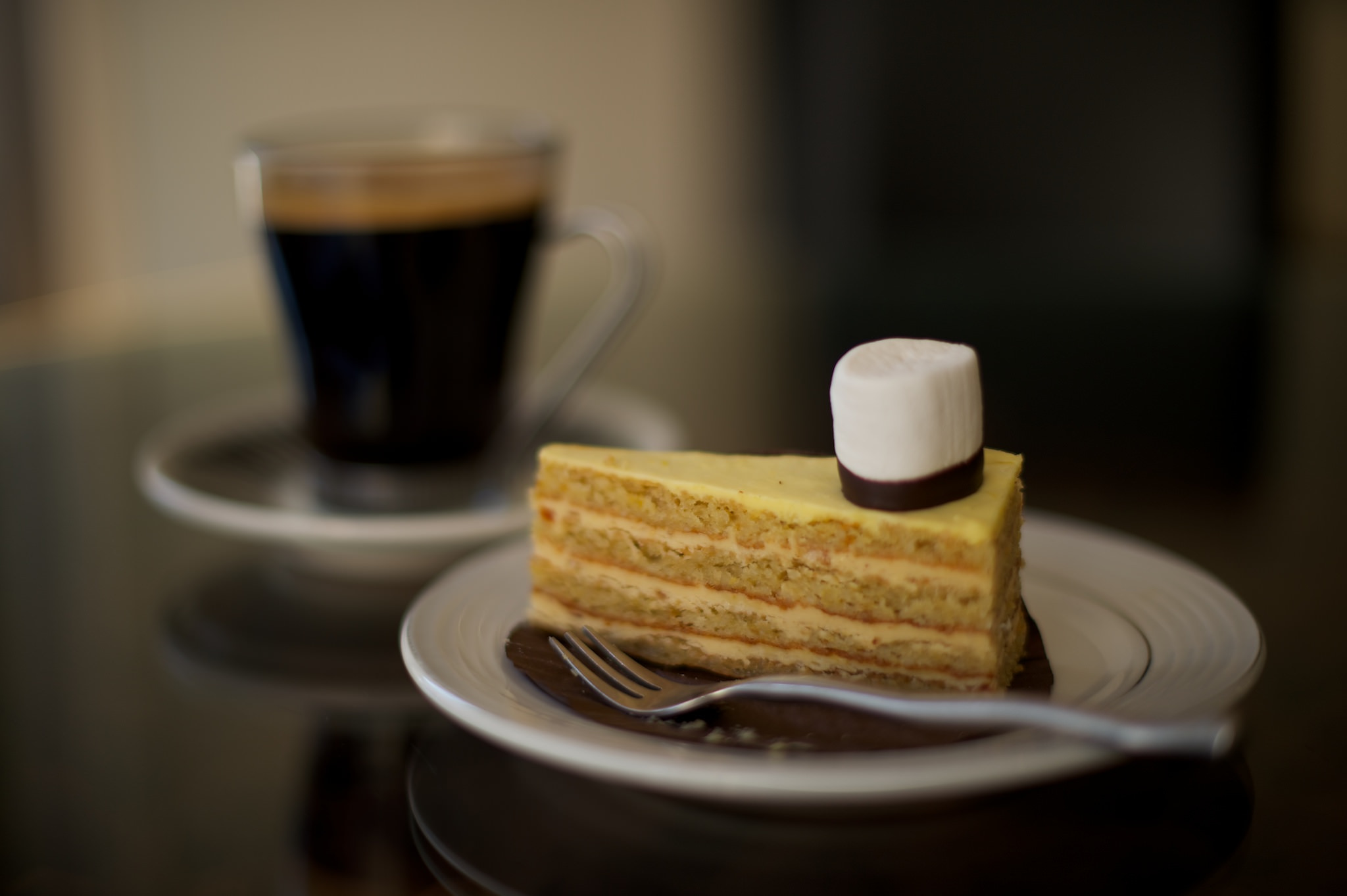 Il dolce con il caffè e biscotti secchi facile da fare