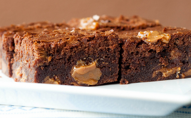 I brownies al caramello mou con la ricetta golosa