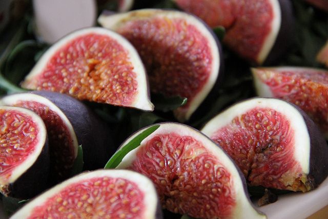 La torta ai fichi e limone per il dessert di fine pasto