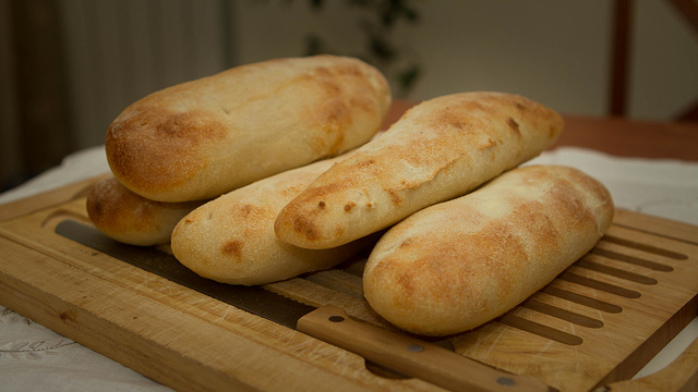 Il pane con farina di riso e fecola di patate con la ricetta facile