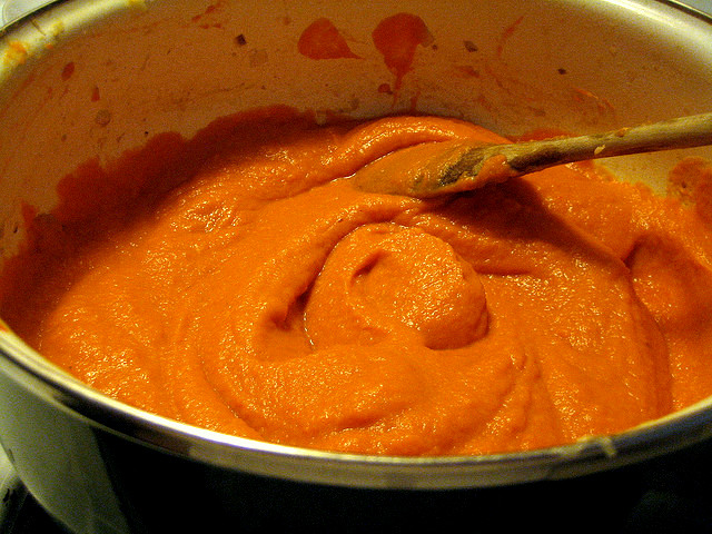 La vellutata di carote e patate con la ricetta di Benedetta Parodi