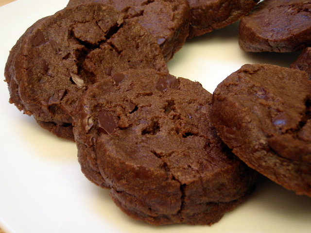 I cookies alla nutella con gocce di cioccolato perfetti con l&#8217;ora del te