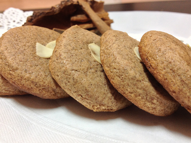 I biscotti di farro senza lievito per una colazione sana