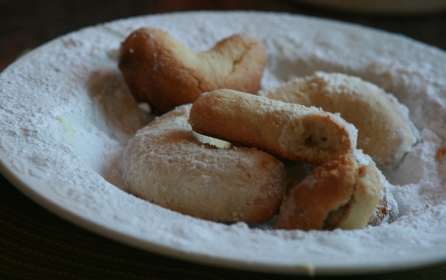 Le mezzelune ripiene di marmellata con la ricetta senza uova