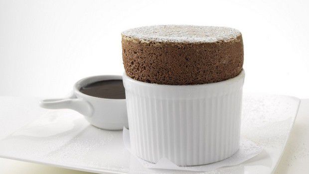 Soufflè di cioccolato: la ricetta golosa di Bake Off Italia 3