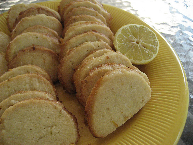 Come preparare i biscotti al miele e limone perfetti con il te