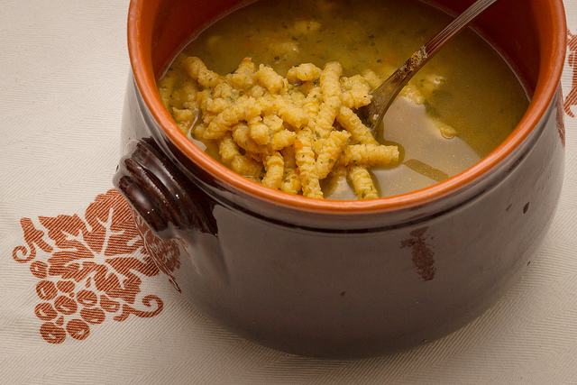 Passatelli in brodo: la ricetta facile e gustosa