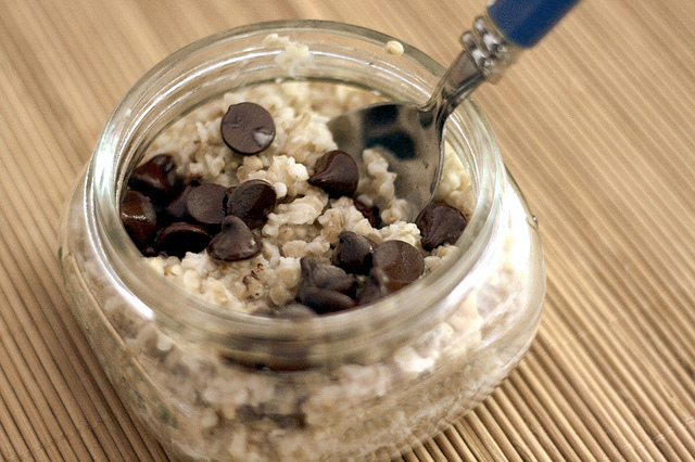 L&#8217;oatmeal con yogurt con la ricetta facile e veloce