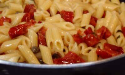 Come fare pasta mandorle e pomodori secchi primo sfizioso