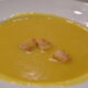 La vellutata di topinambur e zucca per una cena leggera