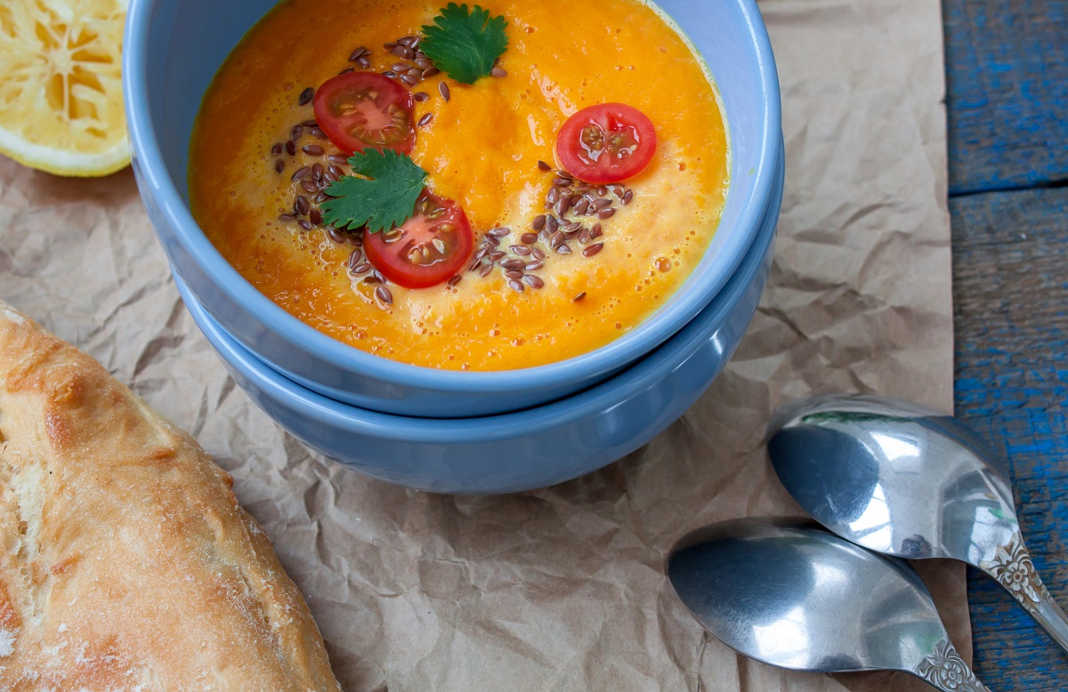 Come fare la vellutata di zucca e carote con la ricetta leggera