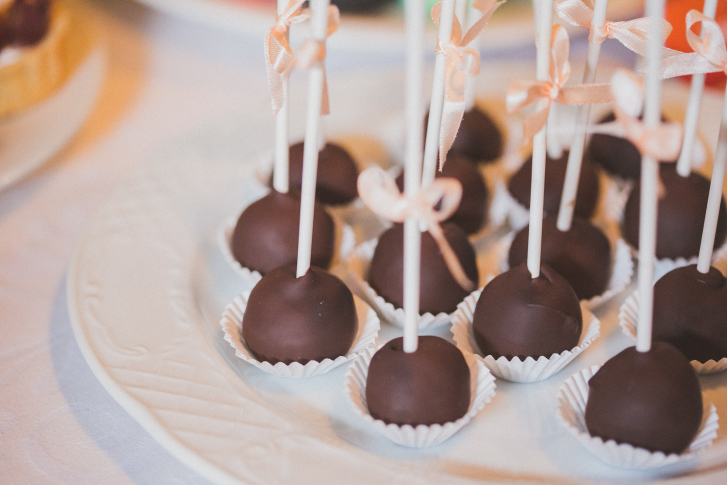 I cake pops con biscotti e nutella con la ricetta veloce