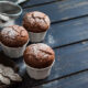 I muffin alla ricotta e cioccolato fondente con la ricetta veloce