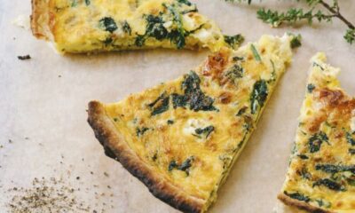 La torta salata agli spinaci e patate con la ricetta vegan