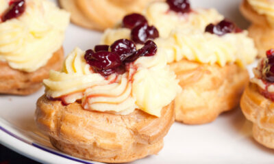 Zeppole di San Giuseppe per la Festa del papà con amarene