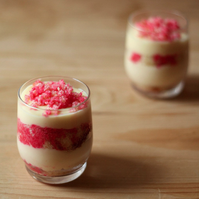 La zuppa inglese alle fragole: ecco la ricetta