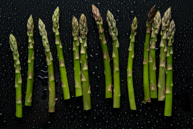 Il plumcake agli asparagi e ricotta perfetto per il picnic