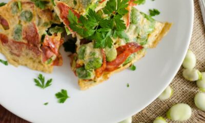 Le fave con cipolla e uova da provare con la ricetta primaverile