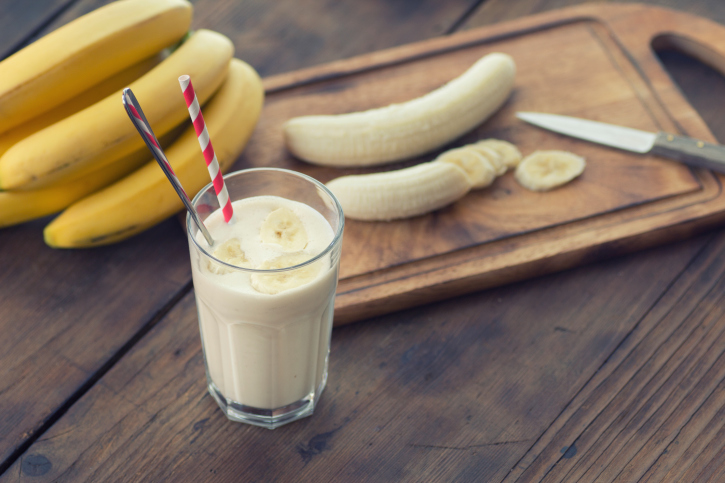 Come preparare il frullato di banana con latte di soia