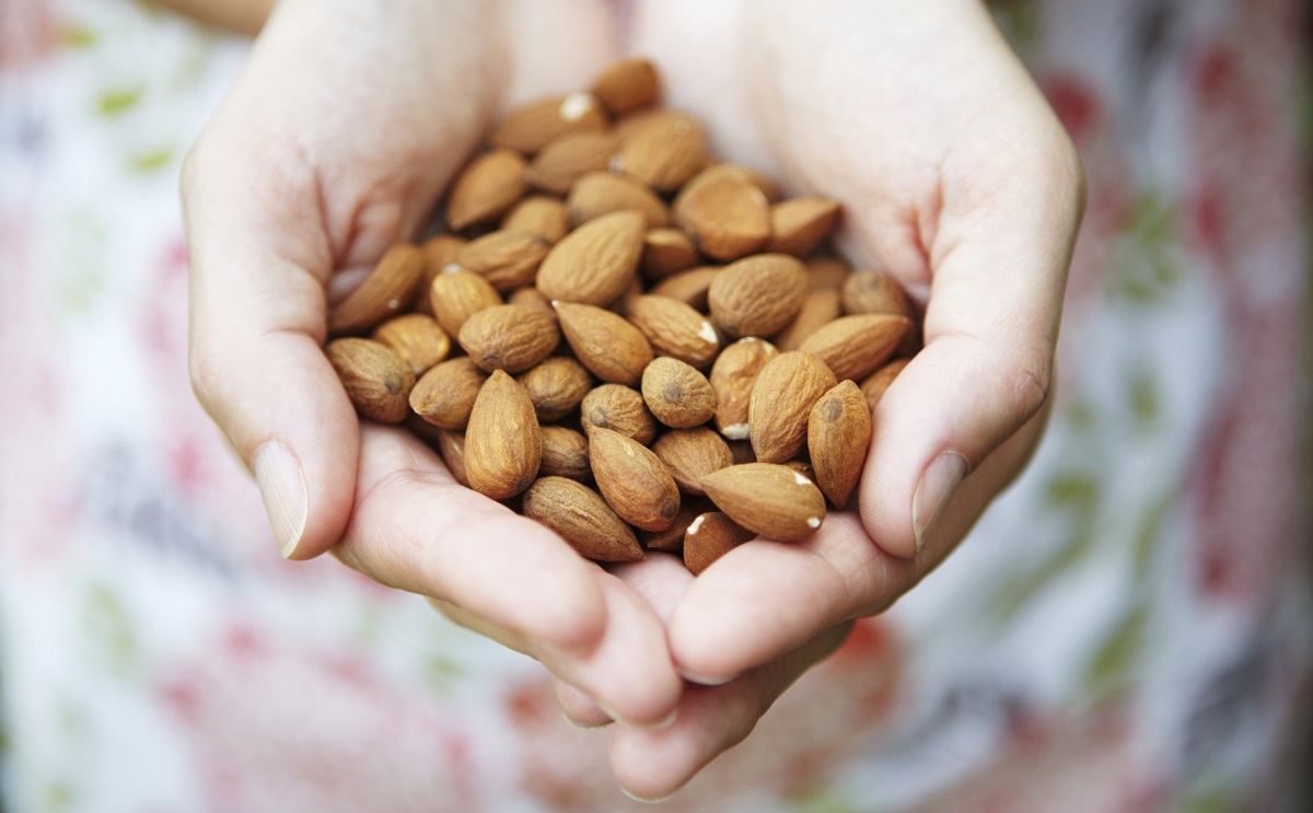 Le mandorle pralinate con la ricetta facile da seguire