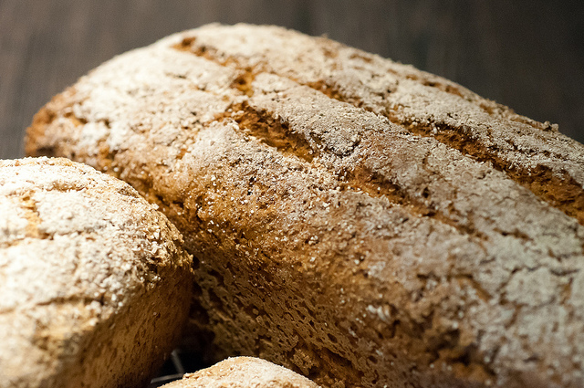 Il pane al farro con la ricetta per la macchina del pane