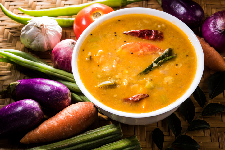 Il curry di verdure alla thailandese con la ricetta imperdibile