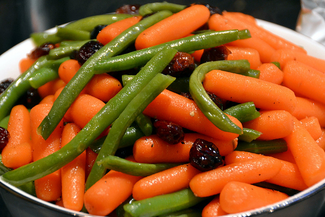 Fagiolini e carote per il contorno: ecco la ricetta
