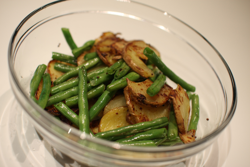 Il contorno di fagiolini, zucchine e patate: la ricetta da provare