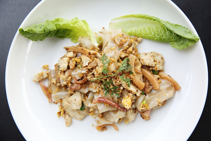 Il pollo con anacardi dalla cucina thai