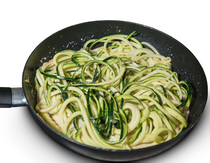 Gli spaghetti di zucchine alla carbonara con la ricetta da provare