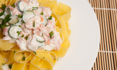 La pasta con zucchine philadelphia salmone per un primo sfizioso