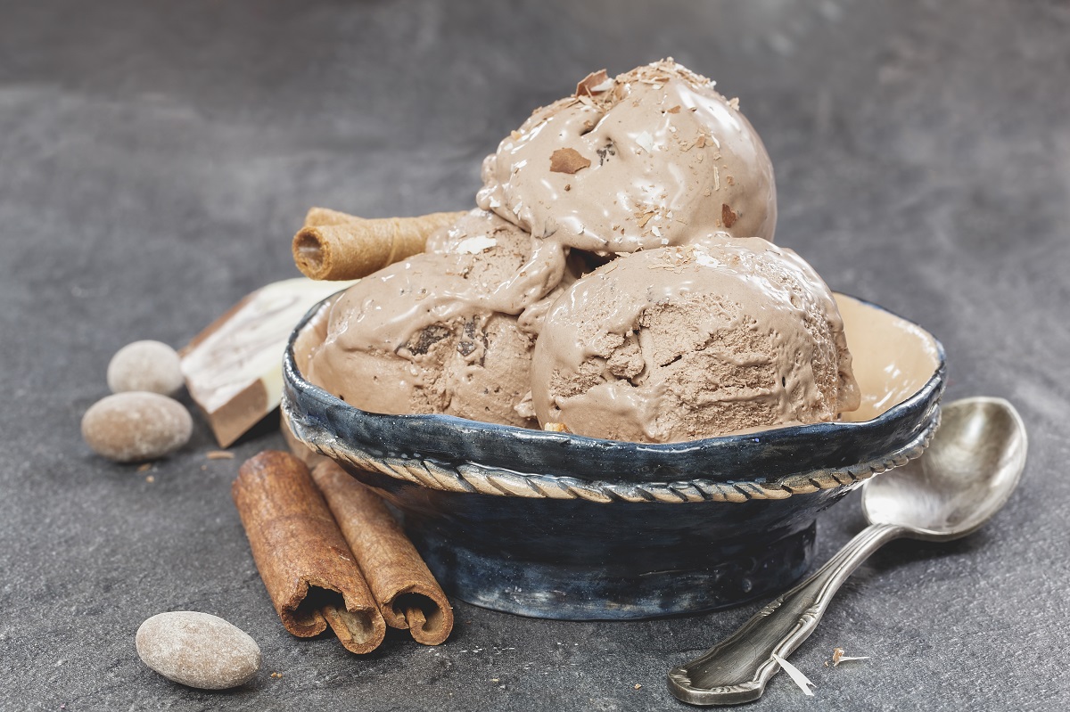 Come fare il gelato alla liquirizia con la ricetta facile