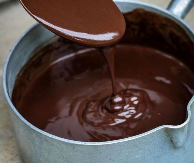 Come preparare il latte condensato al cioccolato