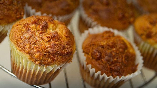 Ecco i muffin alle albicocche e pistacchi perfetti per colazione