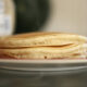 I pancake con farina di riso senza uova per la colazione