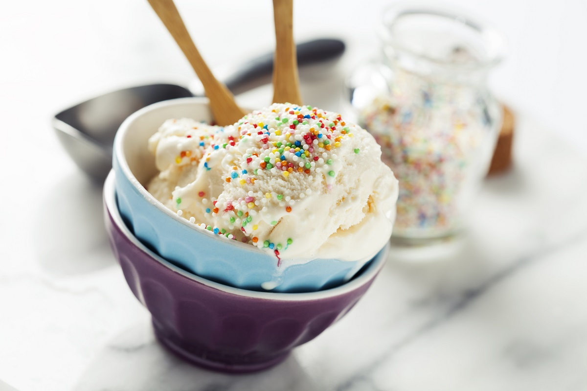 Il gelato fiordilatte da fare in casa senza gelatiera, la ricetta facile