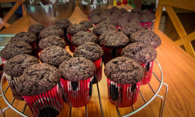 I muffin alle pesche e cioccolato con la ricetta golosa