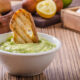 Ecco il pesto di avocado e noci con la ricetta sfiziosa