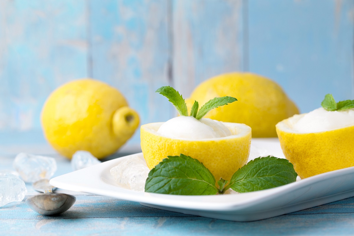 Il sorbetto al limone con la ricetta per l&#8217;estate